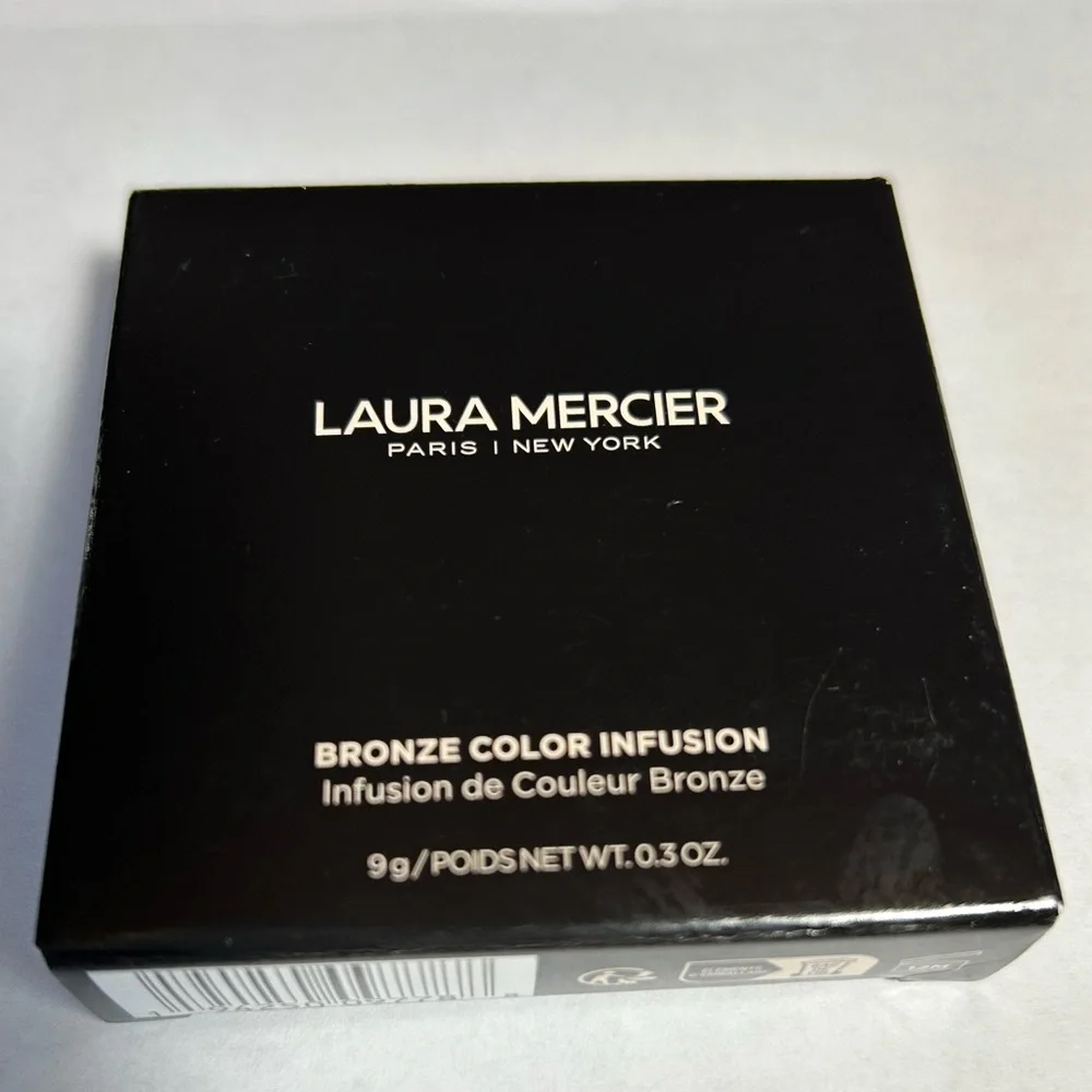 NWT🌷(#40) - Laura Mercier bronze Color Infusion Talc Free Matte & Luminous Duo